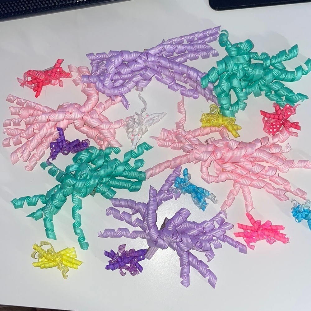 16 count swirly hair clips 10 small 6 big